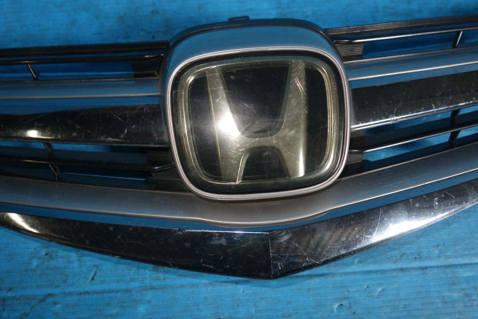 JDM Acura RL OEM Front Grille Grill Emblem Moulding 2005-2008 Honda #5749