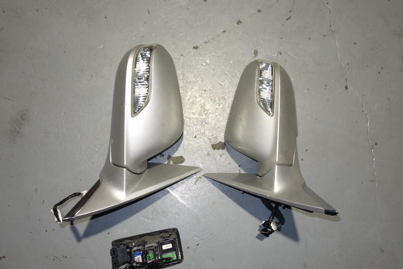 JDM 2005-2008 ACURA RL KB1 OEM POWER FOLDING MIRRORS SWITCH AUTO FLIP LEGEND