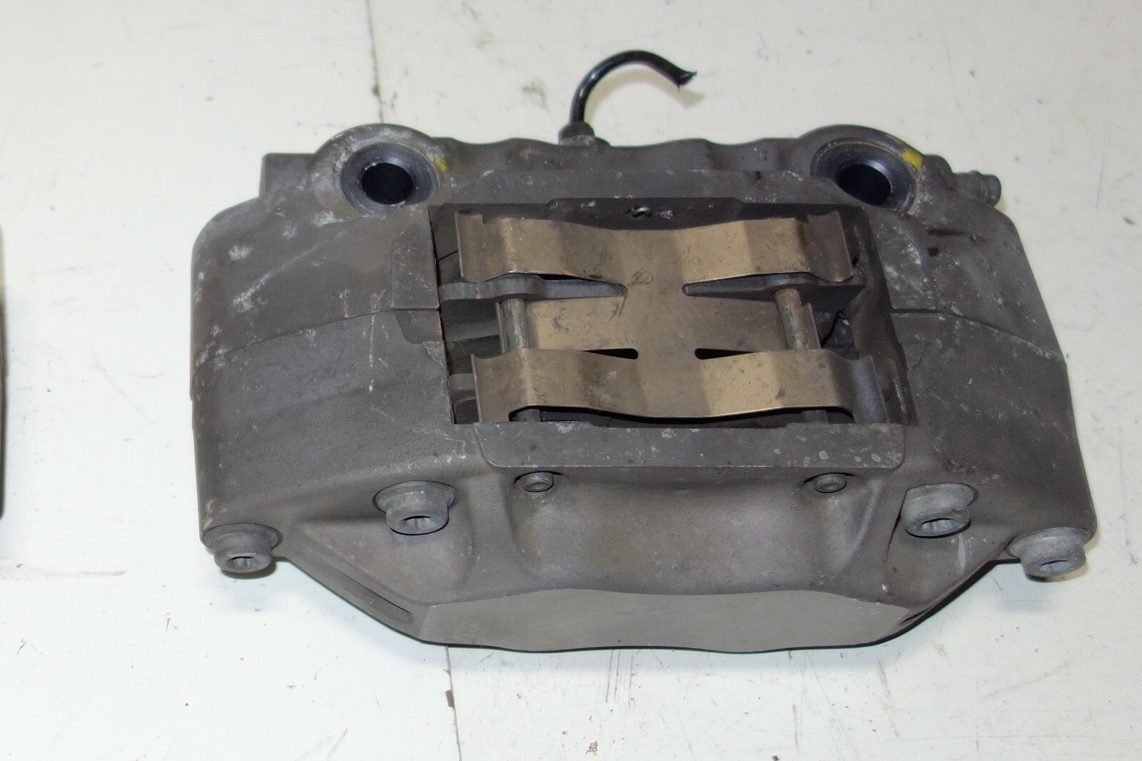 Acura RL OEM Big Front 4 Pot / Piston Advics Brake Calipers OEM 2005-2012 JDM