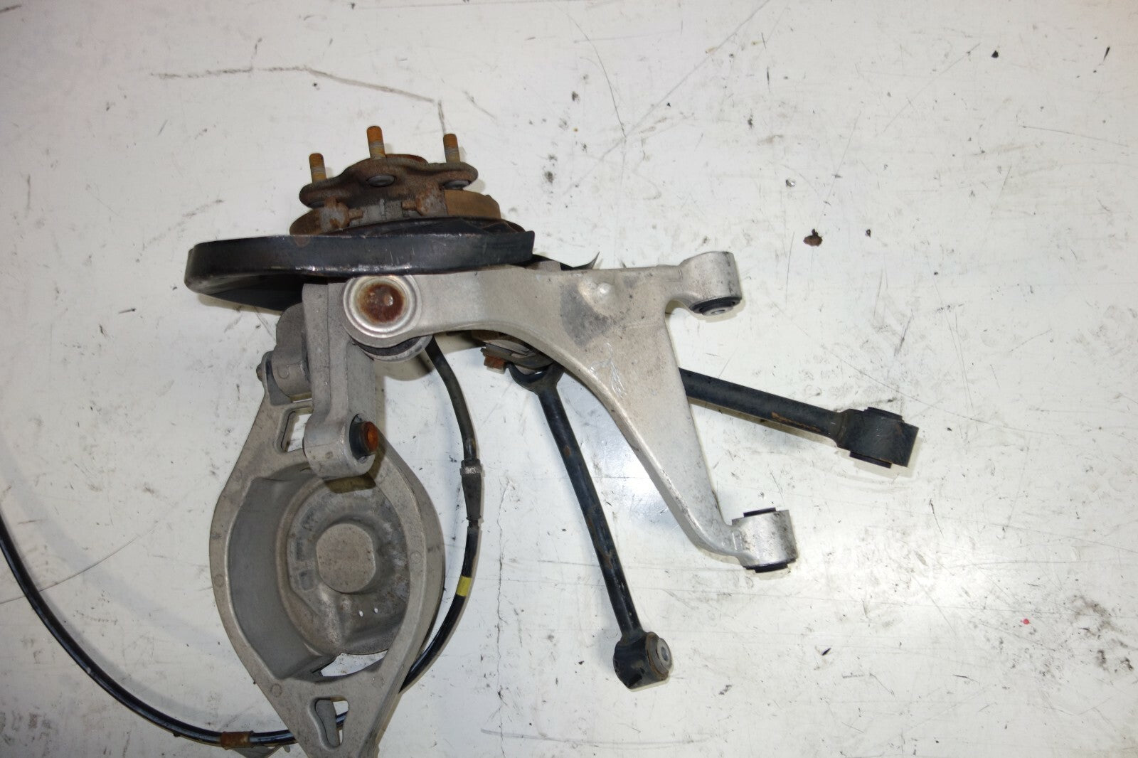 JDM Infiniti G35 Rear Right Spindle Wheel Hub Control Arms 2003-2007 Coupe
