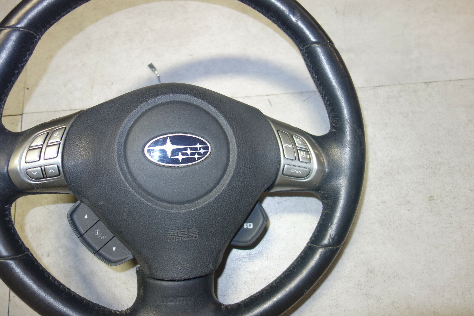 JDM Subaru Impreza WRX STi Legacy Forester MOMO Steering Wheel & Hub 1993-2009