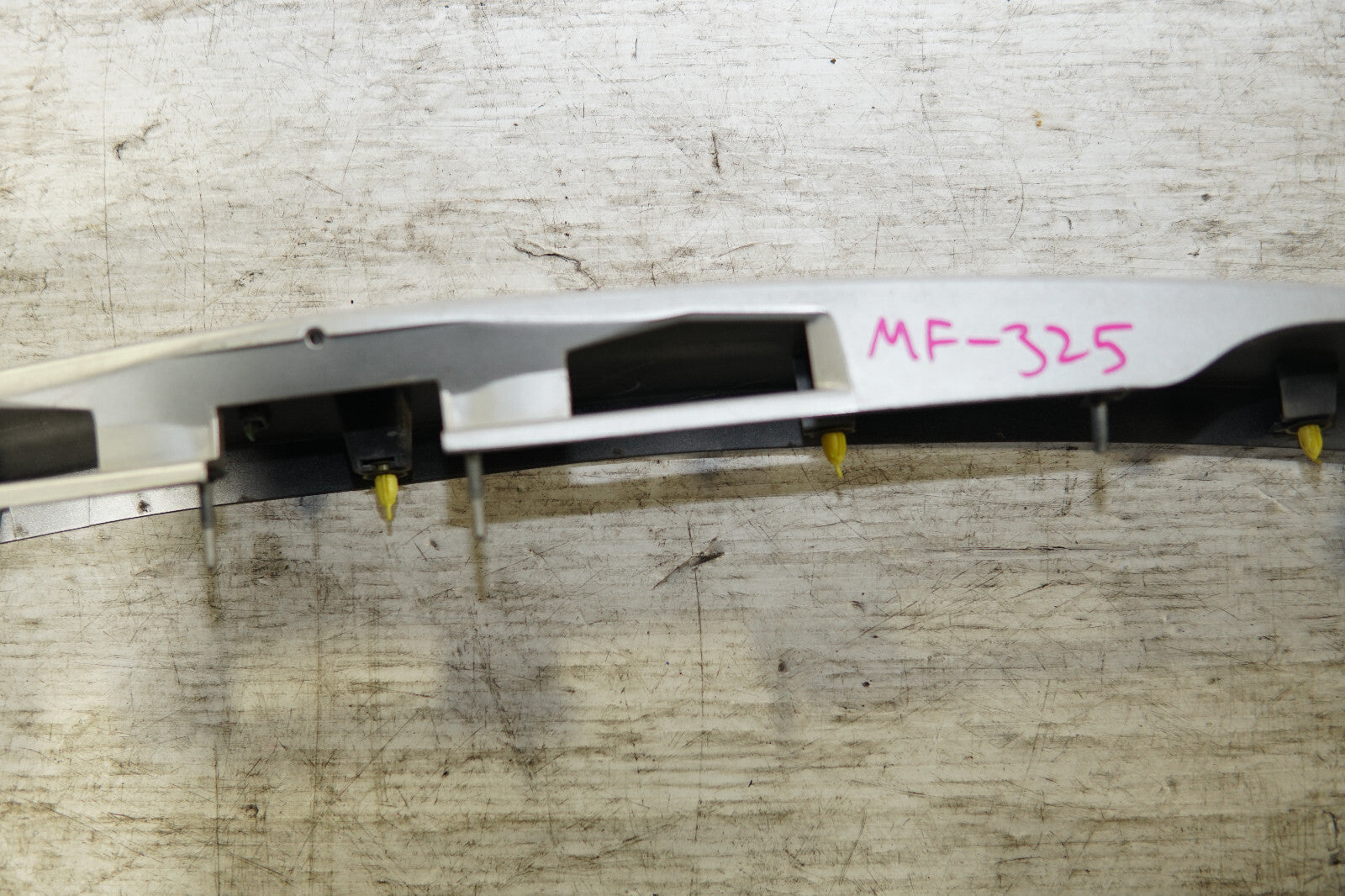 JDM Toyota Prius Rear Garnish Center Liftgate 2010-2015 OEM Genuine MF-325