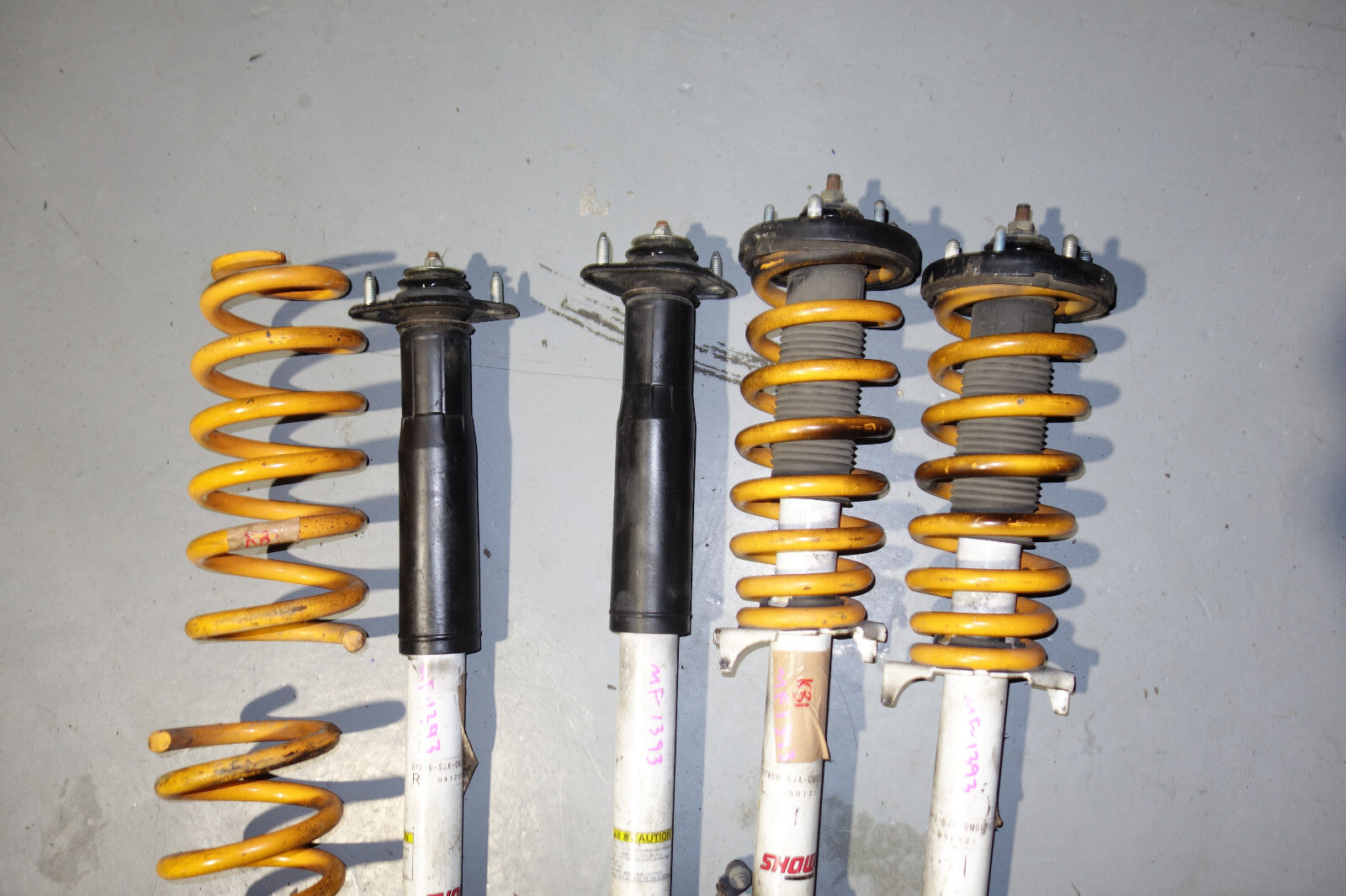 JDM Acura RL KB1 Showa Doov Shocks Struts Springs Suspension Front & Rear 05-08
