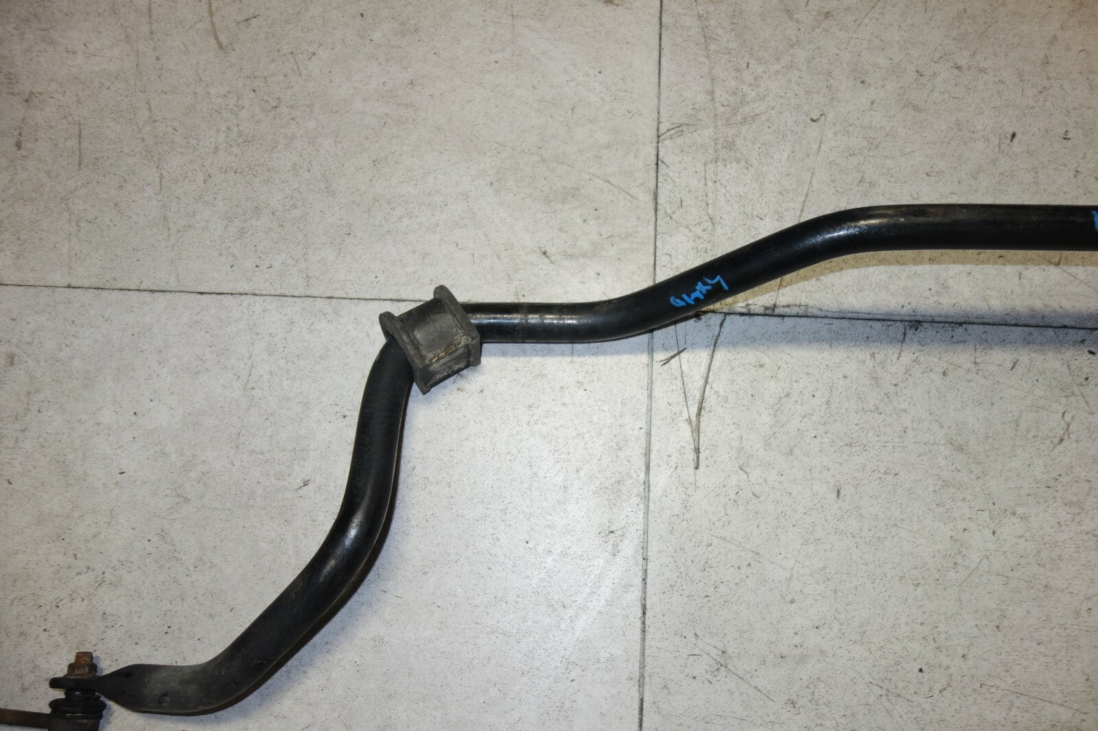 JDM Toyota Altezza Lexus IS300 Front Sway Bar Stabilizer Bar 2001-2005 SXE10 OEM