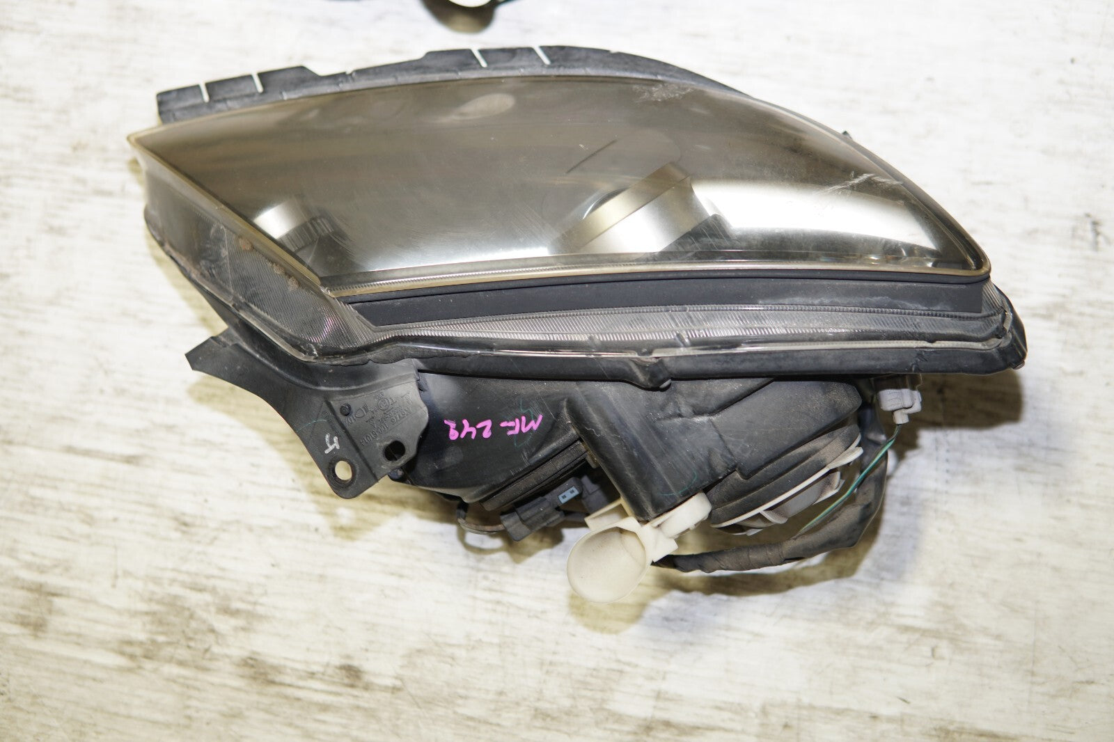 JDM 2004-2008 MAZDA RX8 OEM SE3P HEAD LIGHTS HEAD LAMPS RX-8 HEADLIGHTS