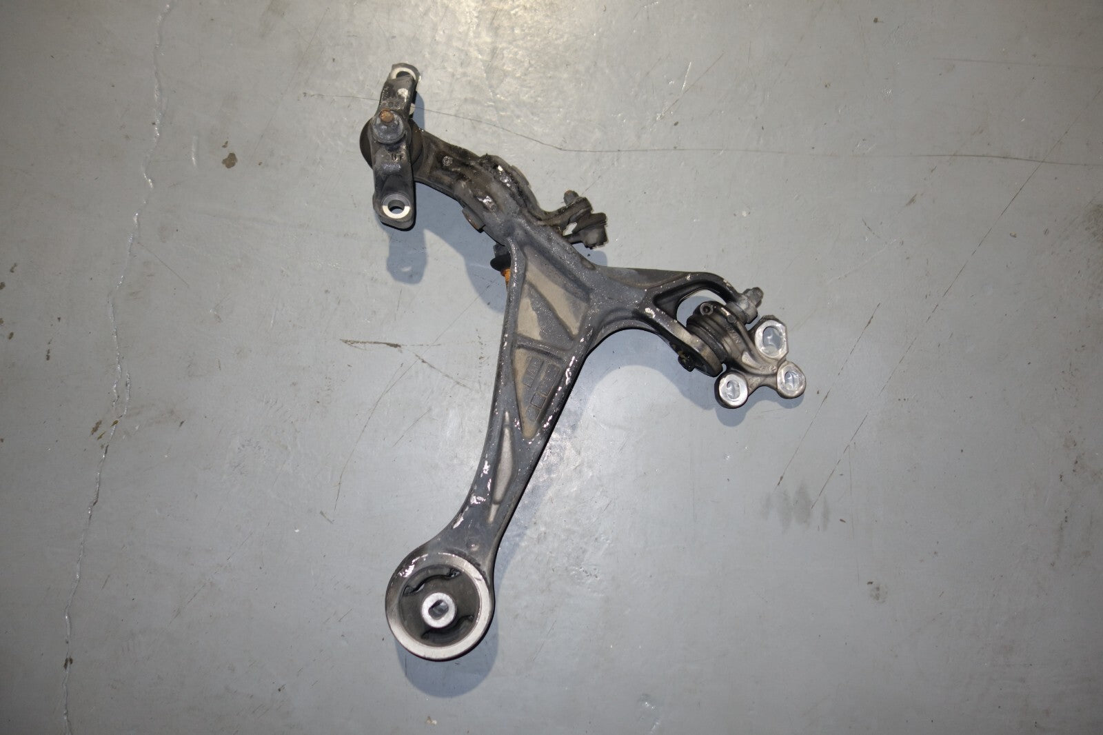 JDM 2005-2008 ACURA RL FRONT ALUMINUM LOWER CONTROL ARM KB1 OEM LEFT SIDE
