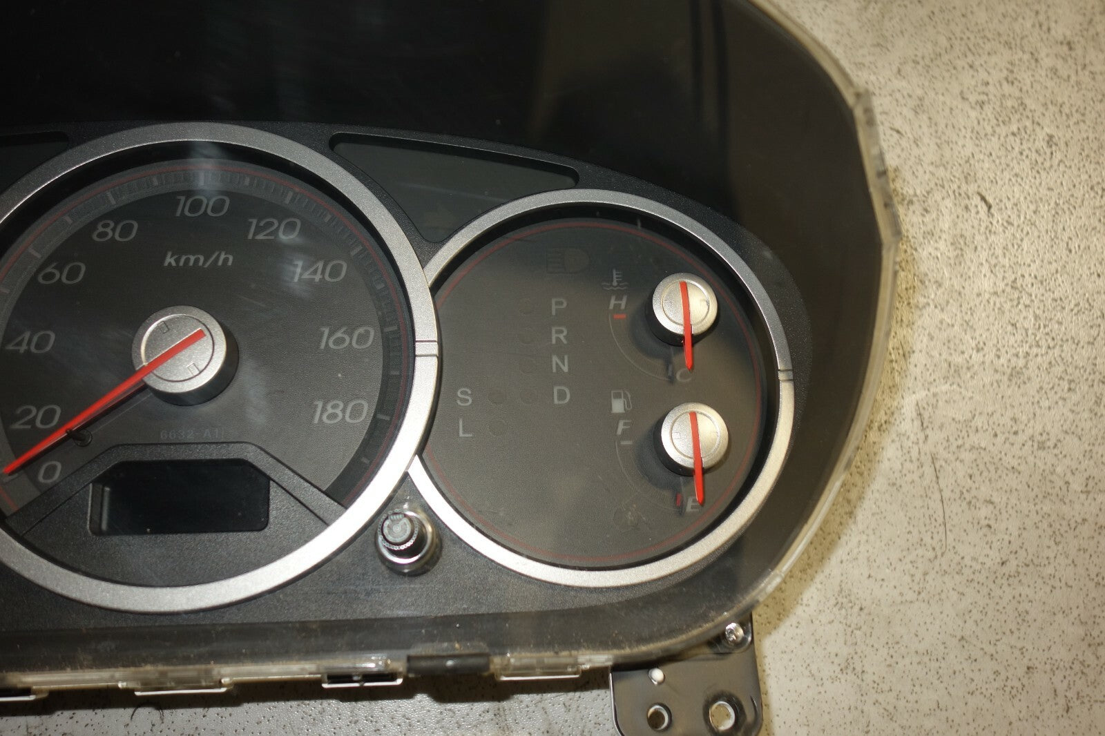 JDM 2001-2005 HONDA CIVIC EU3 GAUGE CLUSTER AUTOMATIC SPEEDOMETER A/T CLUSTER