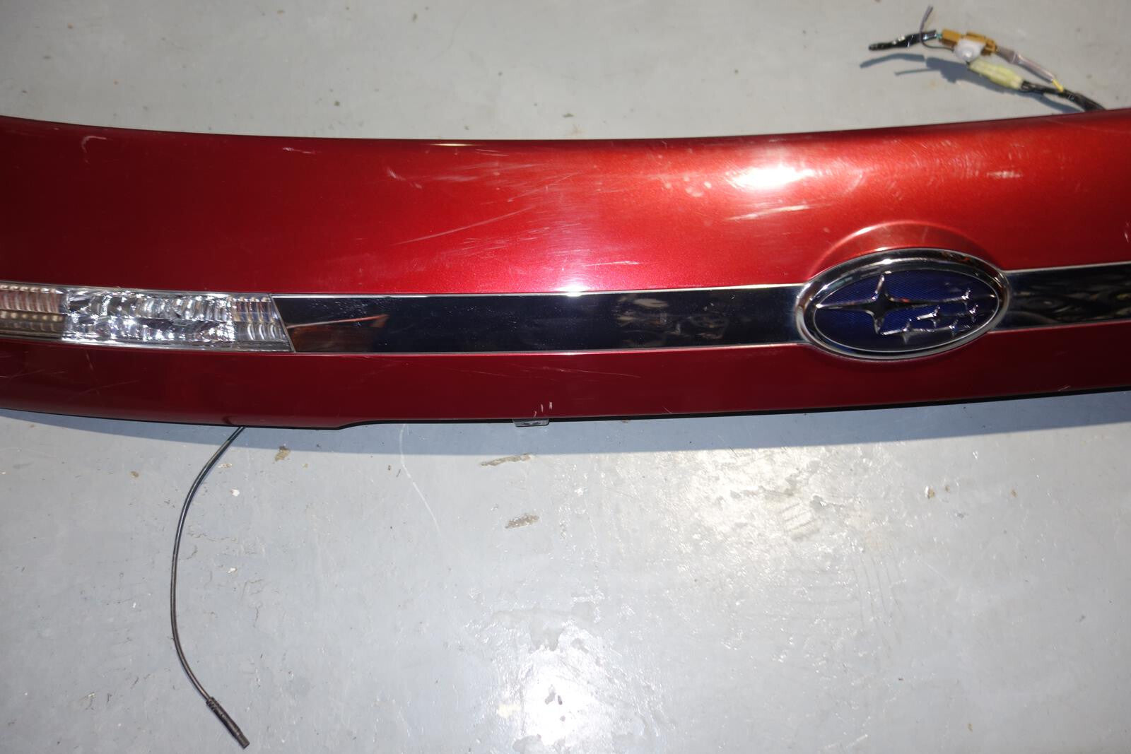 JDM Subaru Legacy Outback BP Rear Center Garnish Tail Lights Reverse 2005-2009
