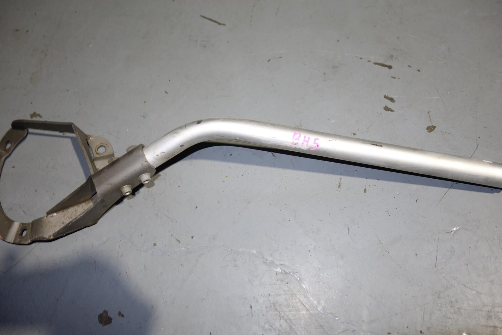 JDM Subaru Forester XT STi OEM Flexible Front Strut Bar 2009-2013 SH5 SH9