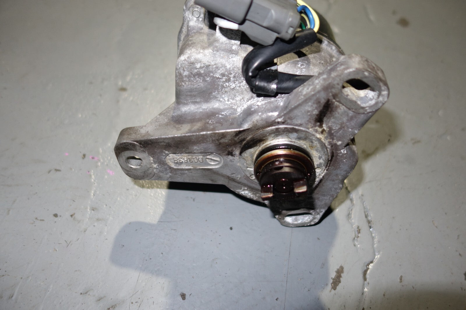 USED IGNITION DISTRIBUTOR HONDA PRELUDE 1997-2001 H22A TD77U EXTERNAL COIL