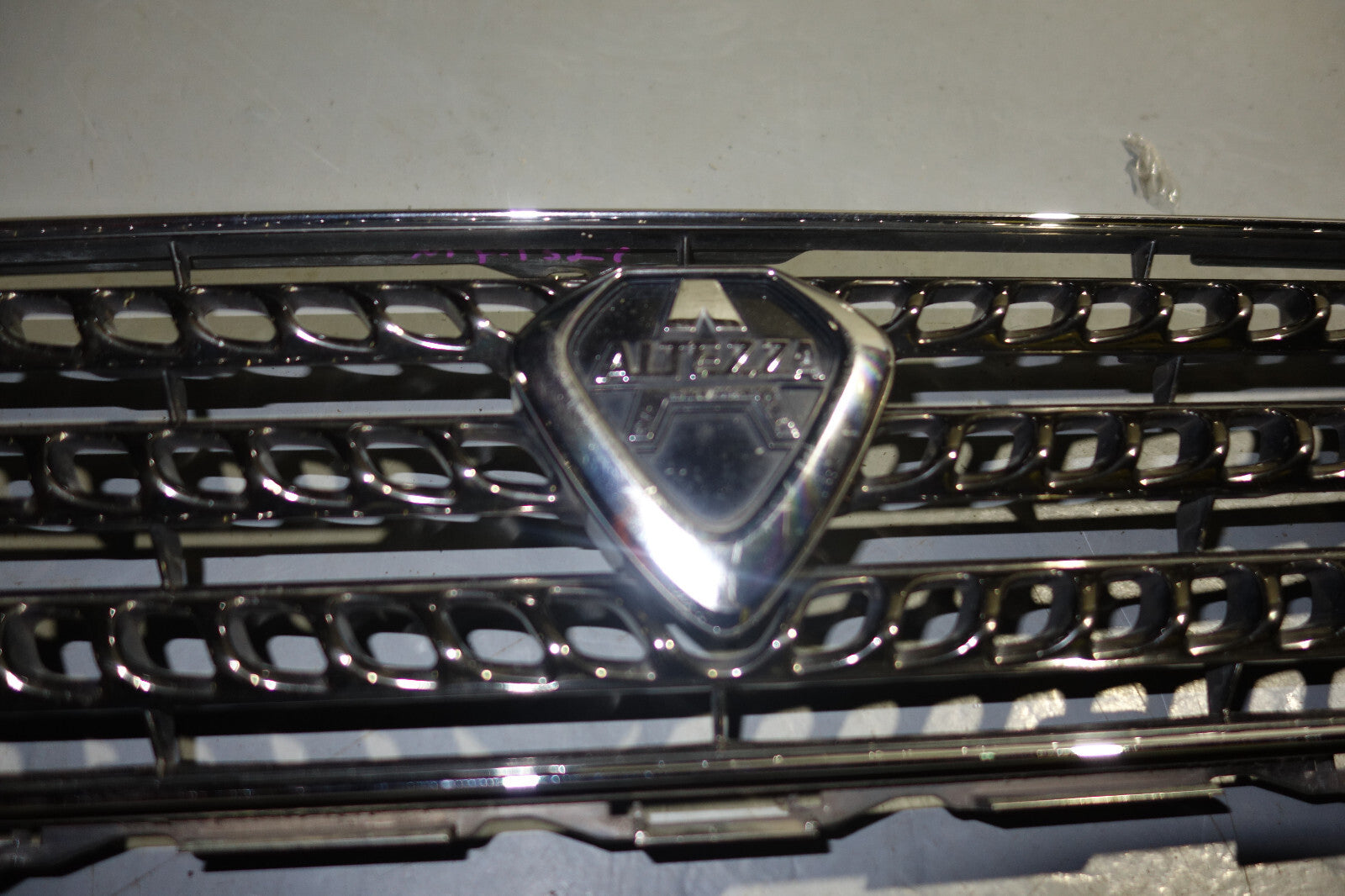 JDM Toyota Altezza Grille Lexus IS300 Grille OEM Japan 2001-2002-2003-2004-2005
