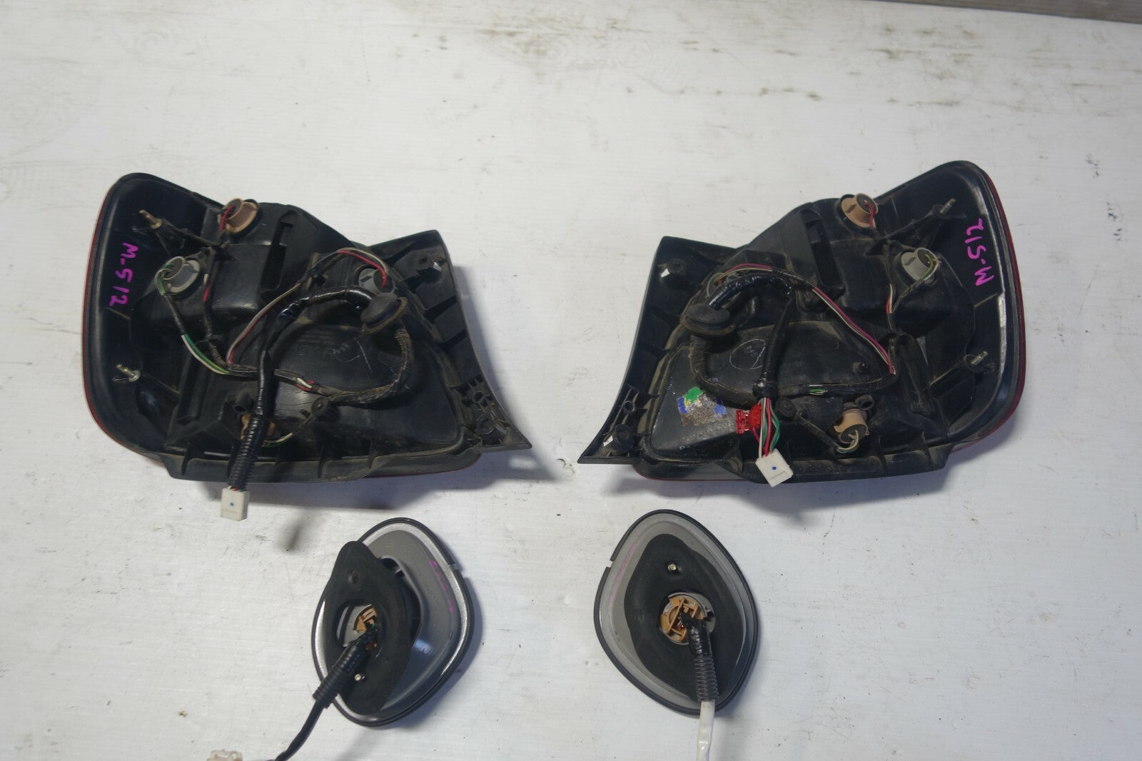 JDM 1998-2005 TOYOTA ARISTO LEXUS GS300 GS400 GS430 TAIL LIGHTS LAMP JZS161