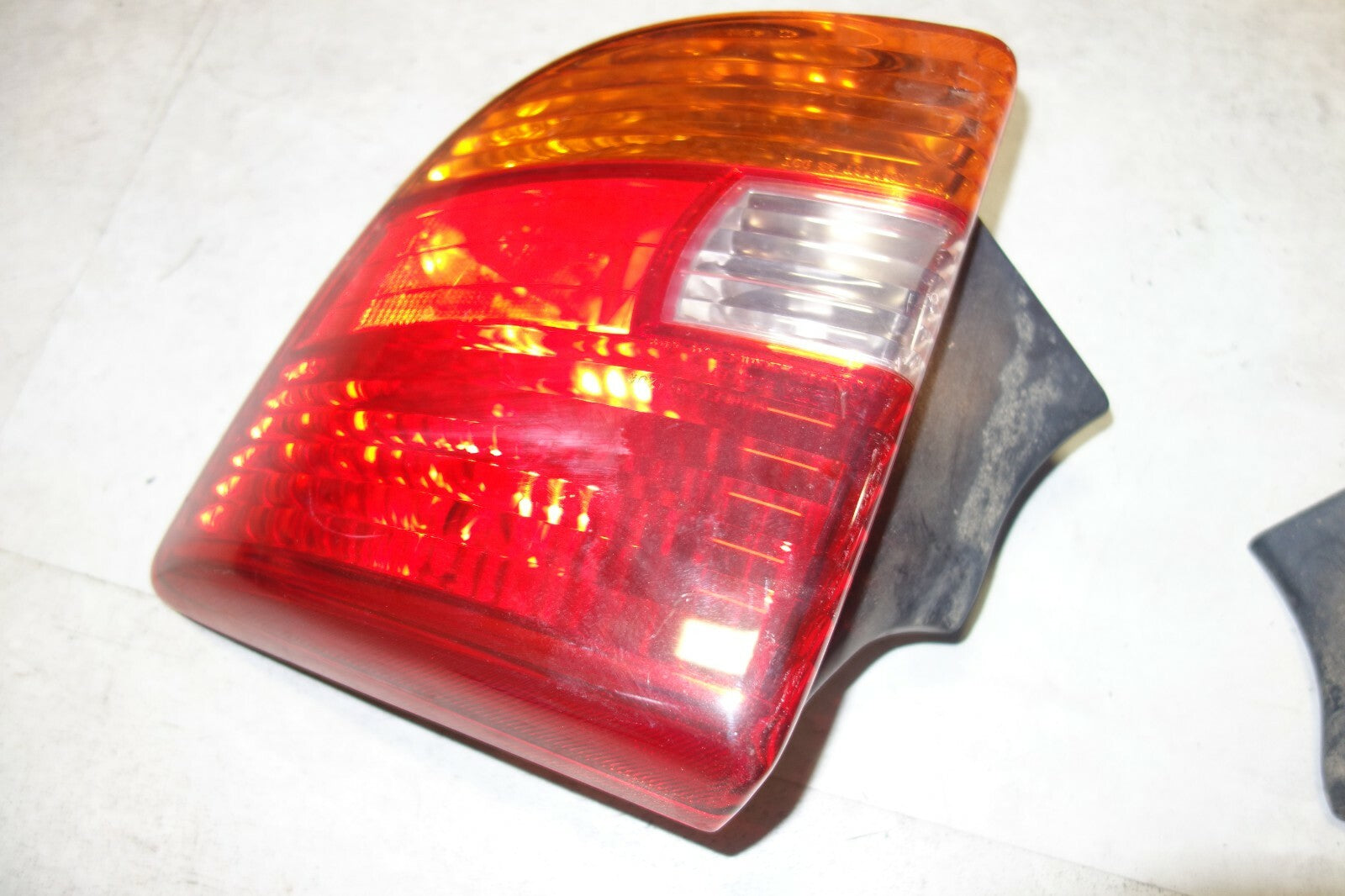 JDM 2000-2005 TOYOTA CELICA OEM TAIL LIGHTS LH LR TAIL LAMPS 2000-2005