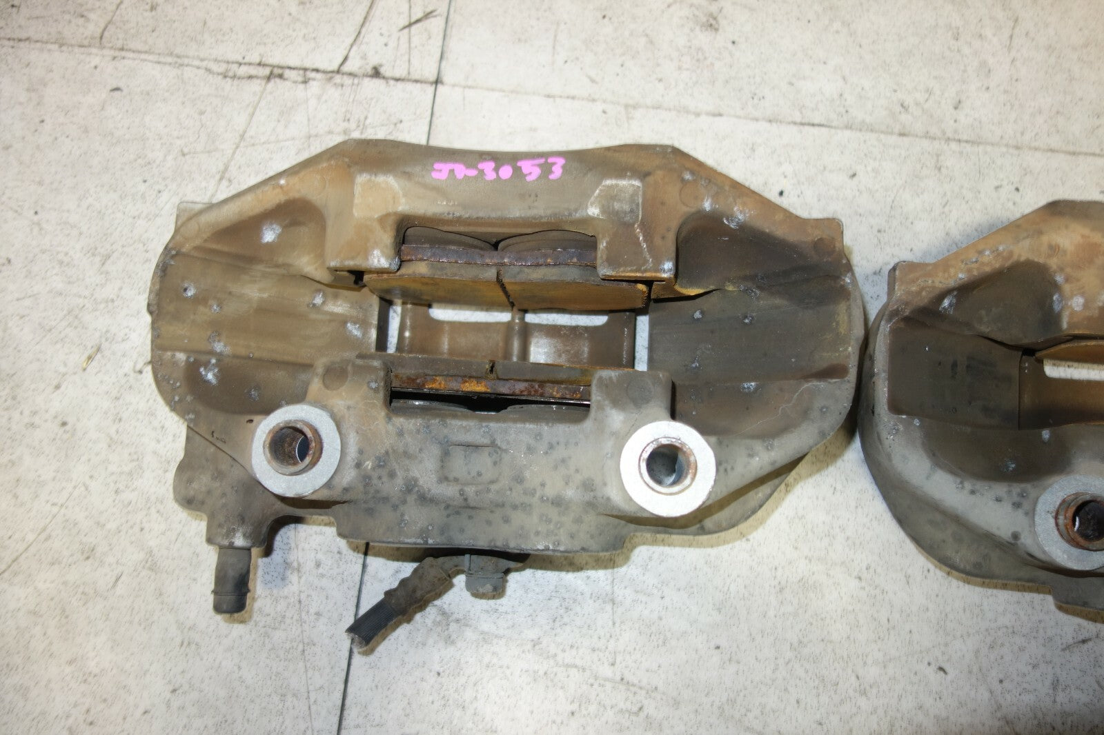 JDM Lexus LS430 OEM Brake Caliper Pair Front Right / Left