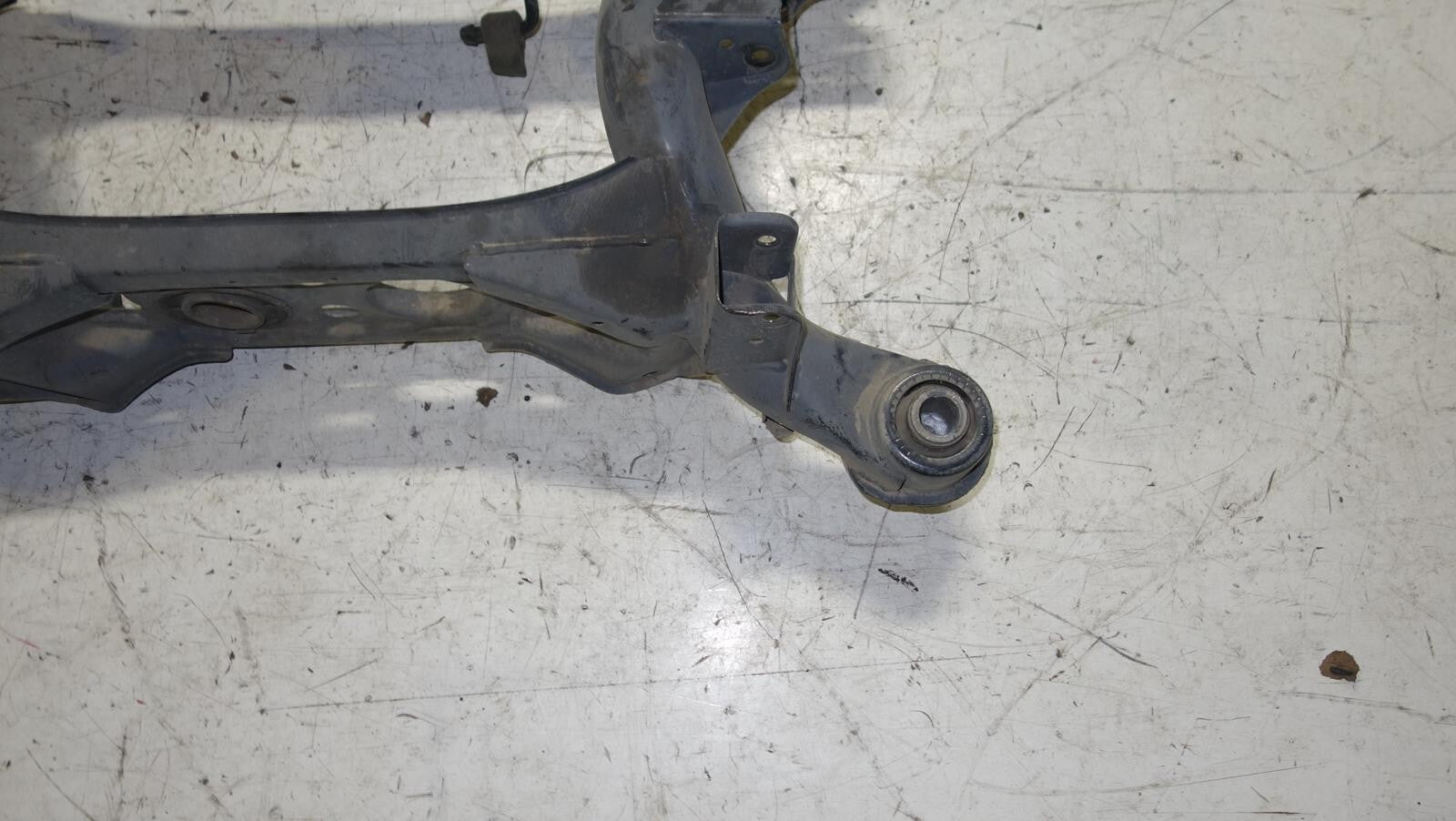 JDM 2001-2005 LEXUS IS300 REAR DIFFERENTIAL SUBFRAME CRADLE CROSSMEMBER 3S BEAMS