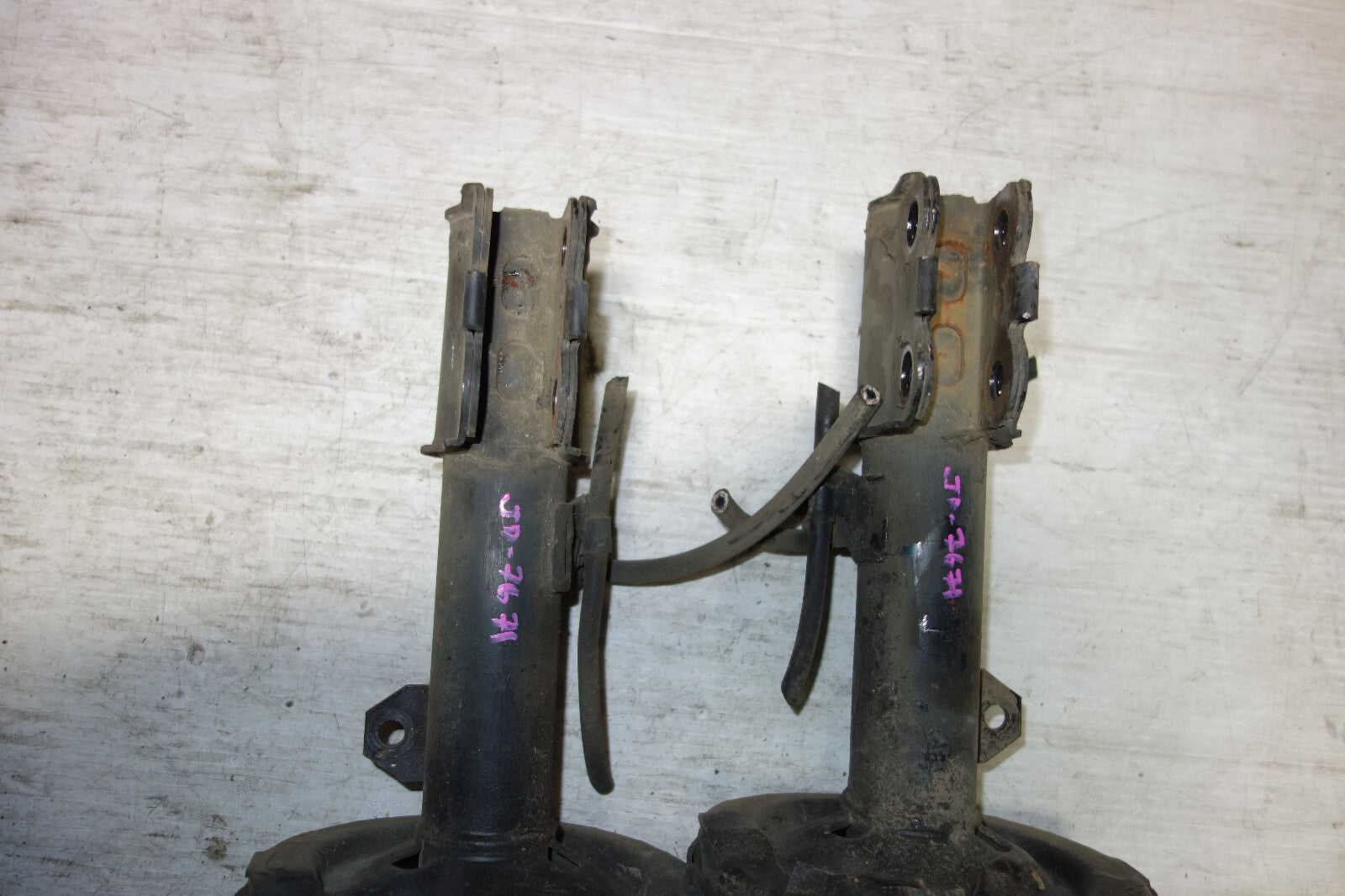 JDM Toyota Celica Front Strut Shocks Springs Pair ST202 ZZT230 2000-2005