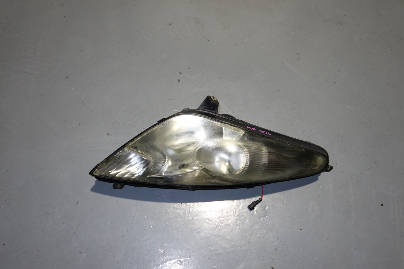 JDM Toyota Celica Genuine OEM Headlight Halogen Right side zzt231 2000-2005