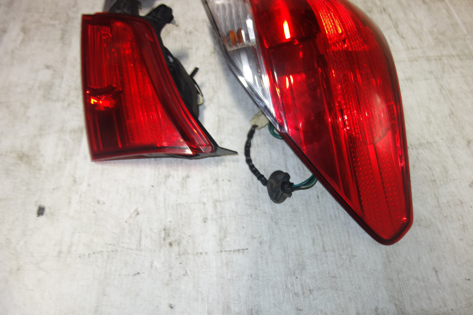 JDM Subaru Legacy Outback BR9 BRM Wagon Tail Lights Lamps 2010-2014