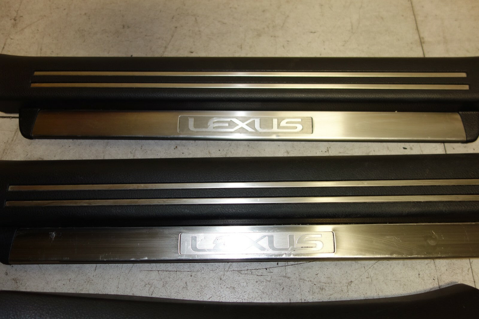 JDM LEXUS USF40 GENUINE LS460 OEM DOOR SILLS SCUFF PLATES RARE USF40 2007-2012