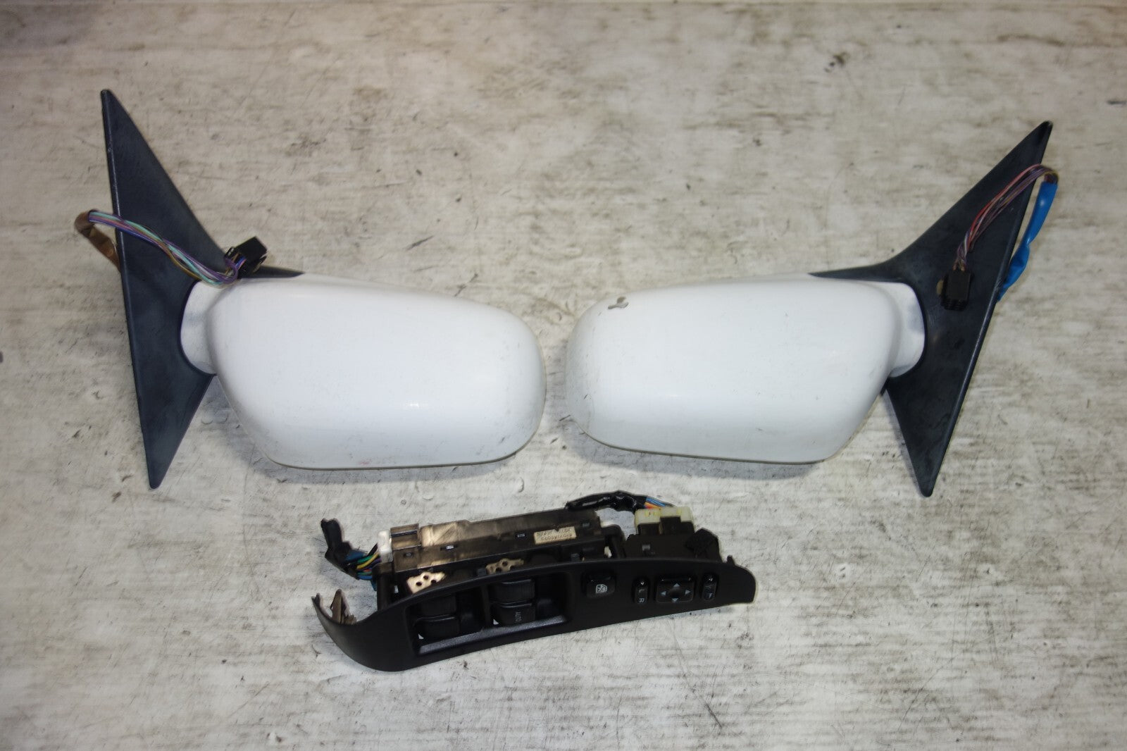 JDM Subaru Legacy Power Folding Mirrors Auto Flip 2000-2004 #6847