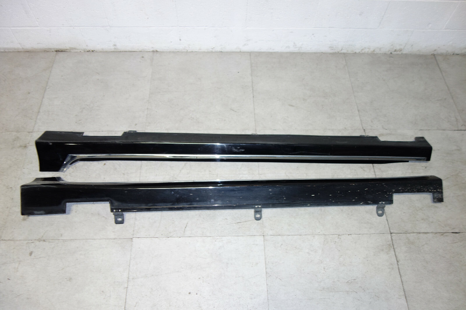 JDM Acura RL OEM Side Skirts Rocker Panels KB2 OEM 2009-2012 Pair #3771