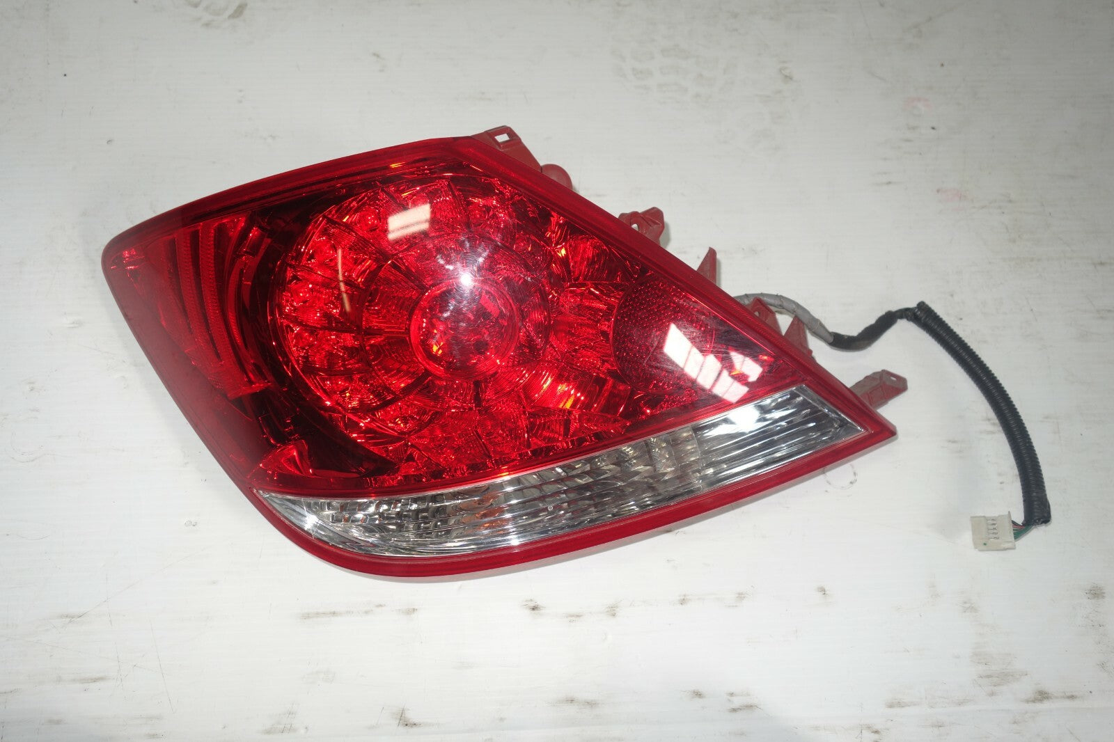 JDM 2005-2008 ACURA RL KB1 OEM LEFT TAIL LIGHT GENUINE TAILLIGHT LAMP ORIGINAL