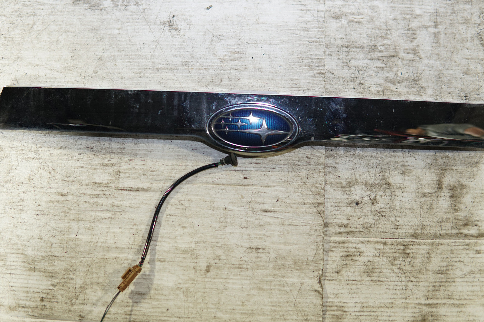 JDM Subaru Impreza WRX OEM Rear Center Garnish Middle Spoiler 2008-2014