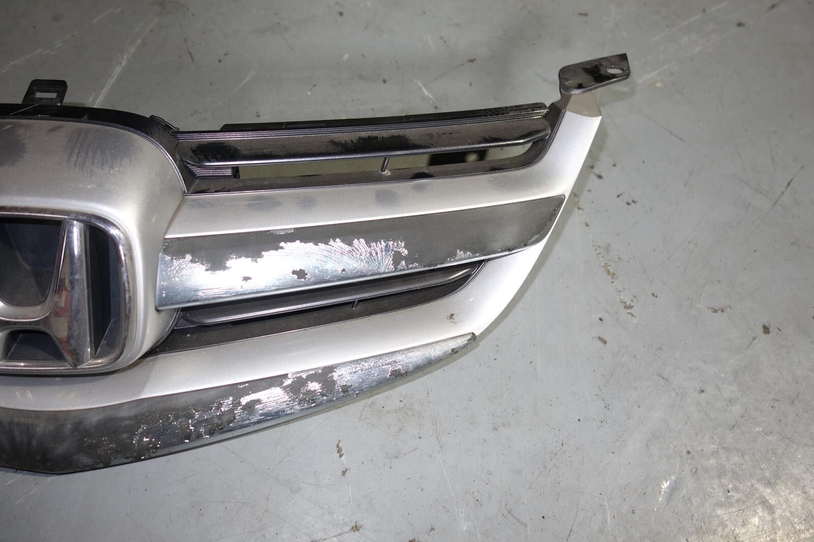 JDM 2005-2008 GENUINE ACURA RL KB1 OEM FRONT GRILLE HONDA LEGEND KB1 GRILL