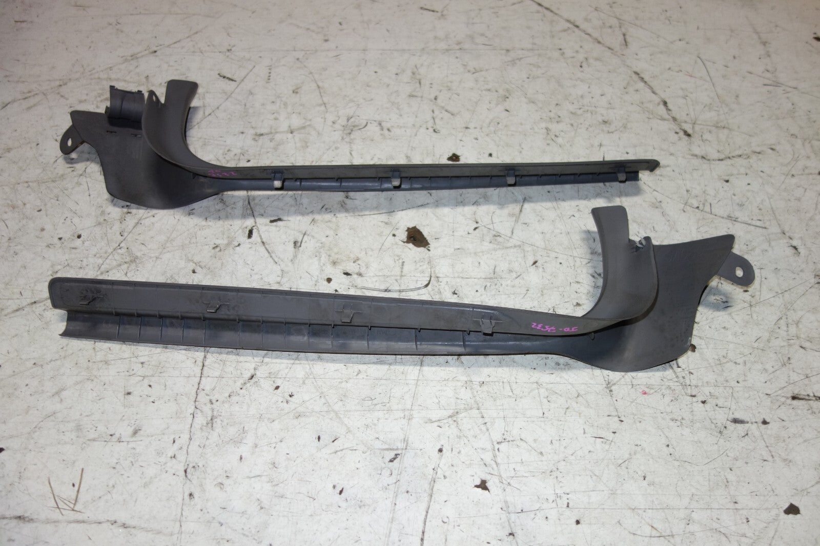 JDM SUBARU FORESTER OEM FRONT DOOR SILLS SCUFF PLATES STEPS SILL 2003-2008