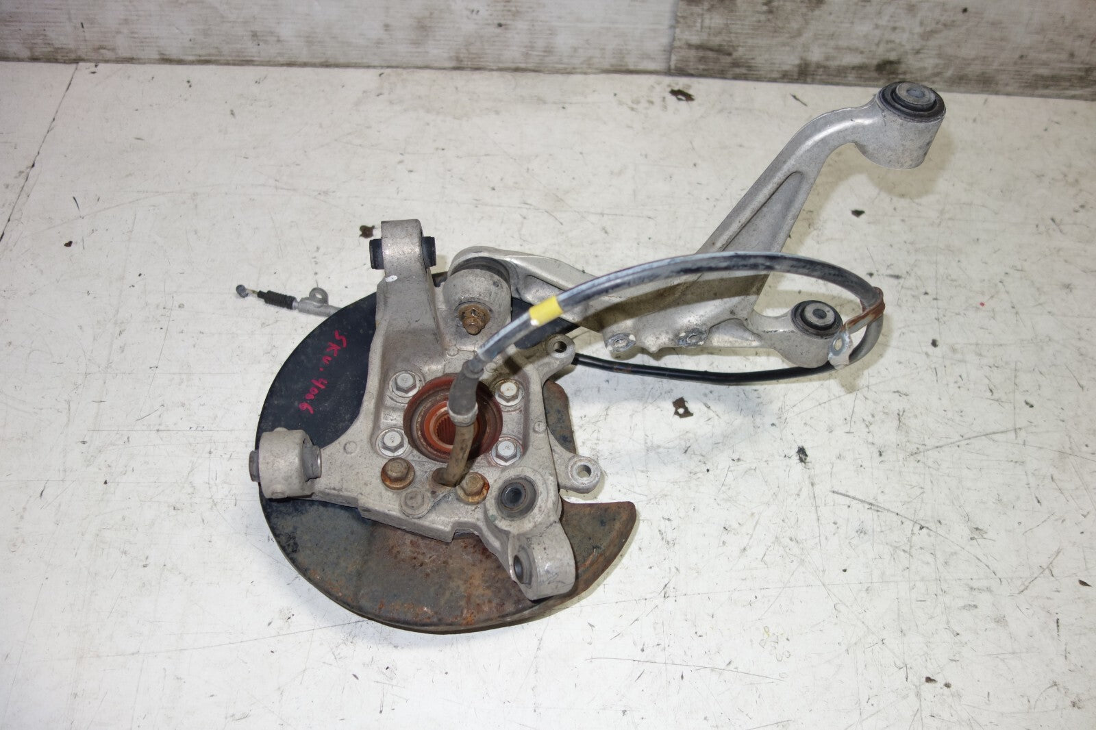 JDM Nissan 350z / G35 Rear Left Wheel Hub Spindle Bearing Control Arm 2003-2009