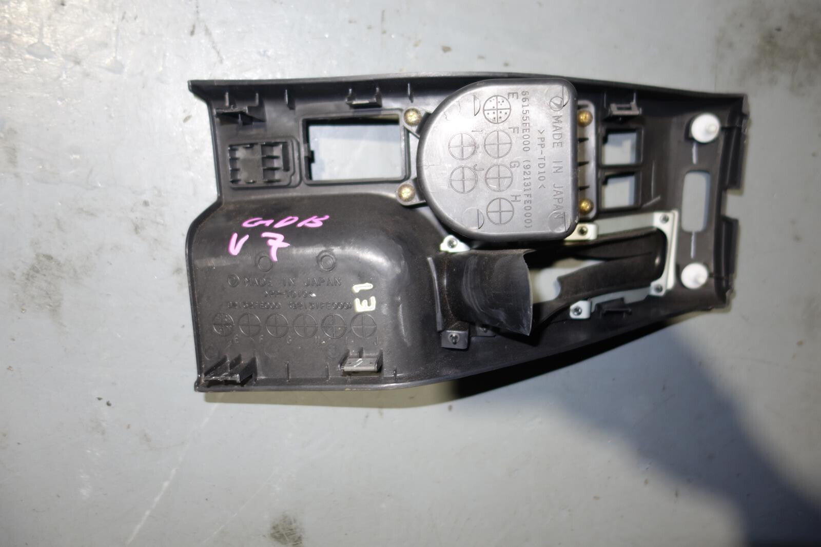 JDM 2002-2003 Subaru Impreza / WRX / STi V7 RHD Center Console Trim Surround