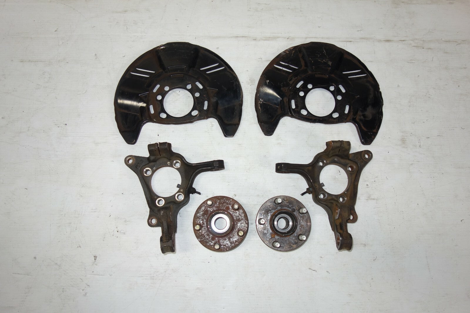 JDM SUBARU LEGACY OUTBACK OEM FRONT SPINDLE HUBS BEARING PAIR SPINDLE 2005-2014