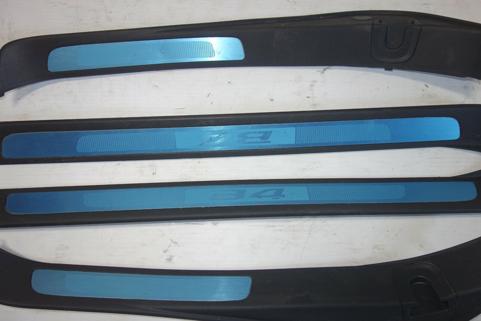 JDM 05-09 GENUINE SUBARU LEGACY B4 OEM DOOR SILLS SCUFF PLATES STEPS SILL
