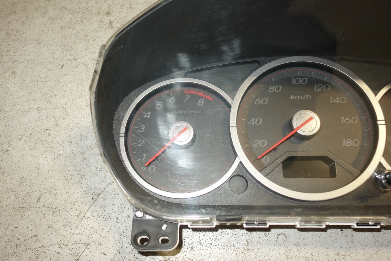 JDM 2001-2005 HONDA CIVIC EU3 GAUGE CLUSTER AUTOMATIC SPEEDOMETER A/T CLUSTER
