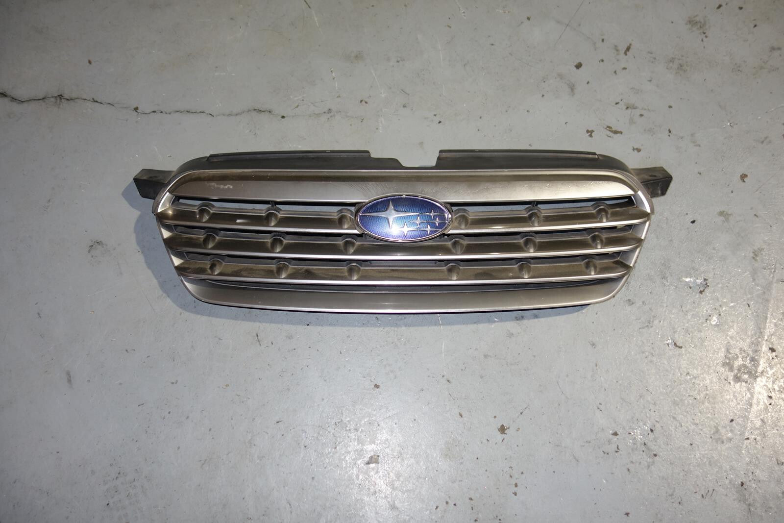 JDM Subaru Legacy Outback Grille 2008 2009 OEM Genuine MF-1617