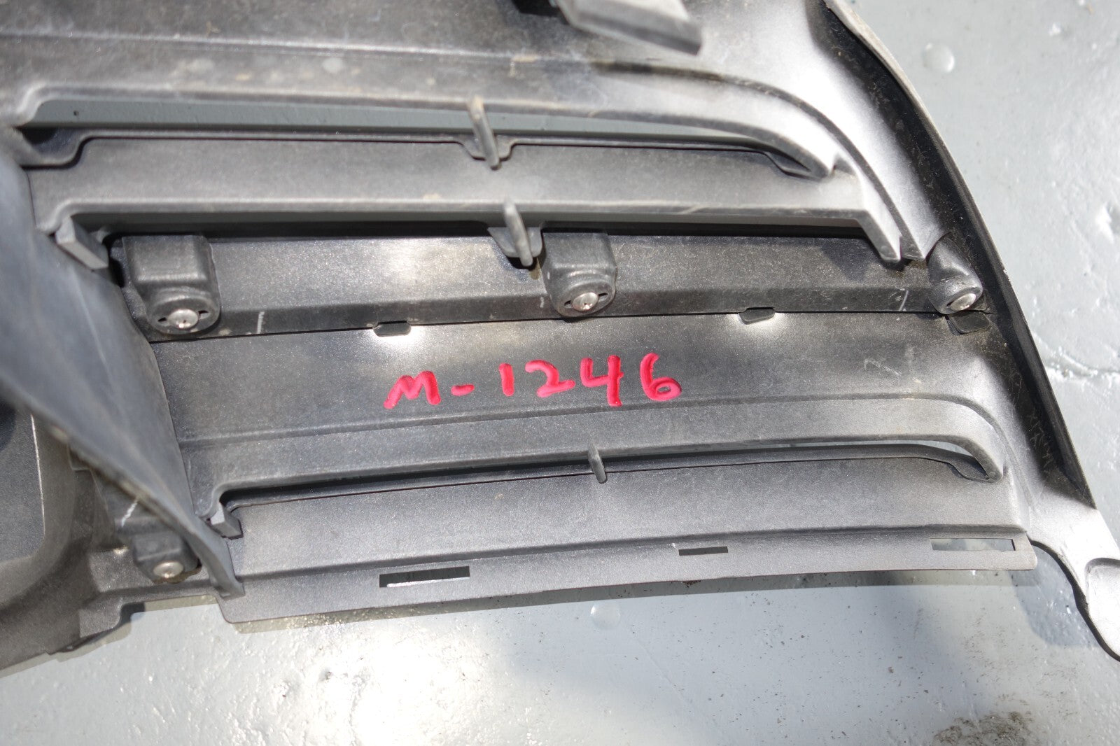 JDM 2005-2008 GENUINE ACURA RL KB1 OEM FRONT GRILLE HONDA LEGEND KB1 GRILL