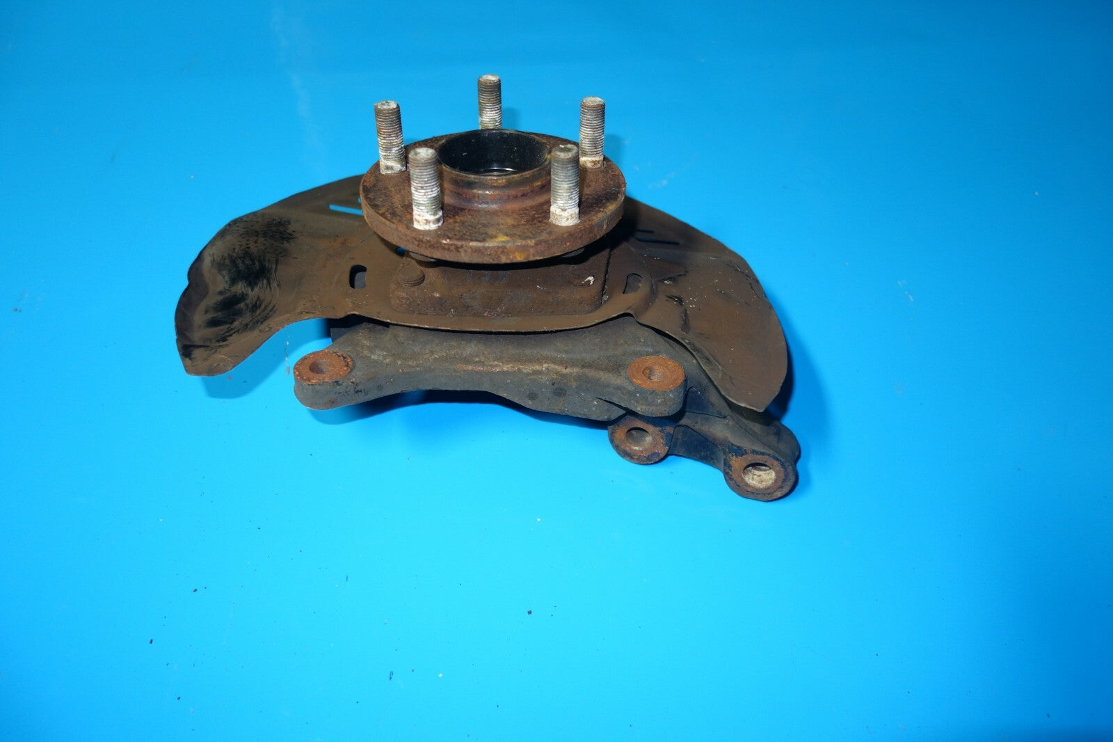 Passenger Front Spindle Knuckle Hub Assembly 2005-14 Subaru Legacy 2008-14 WRX