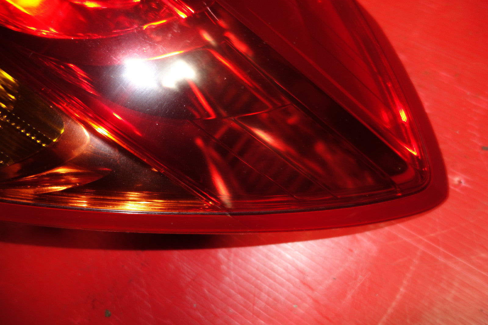 Subaru Legacy Original Rear Right Tail Light Lamp RH Taillight 2005-2007 #5362