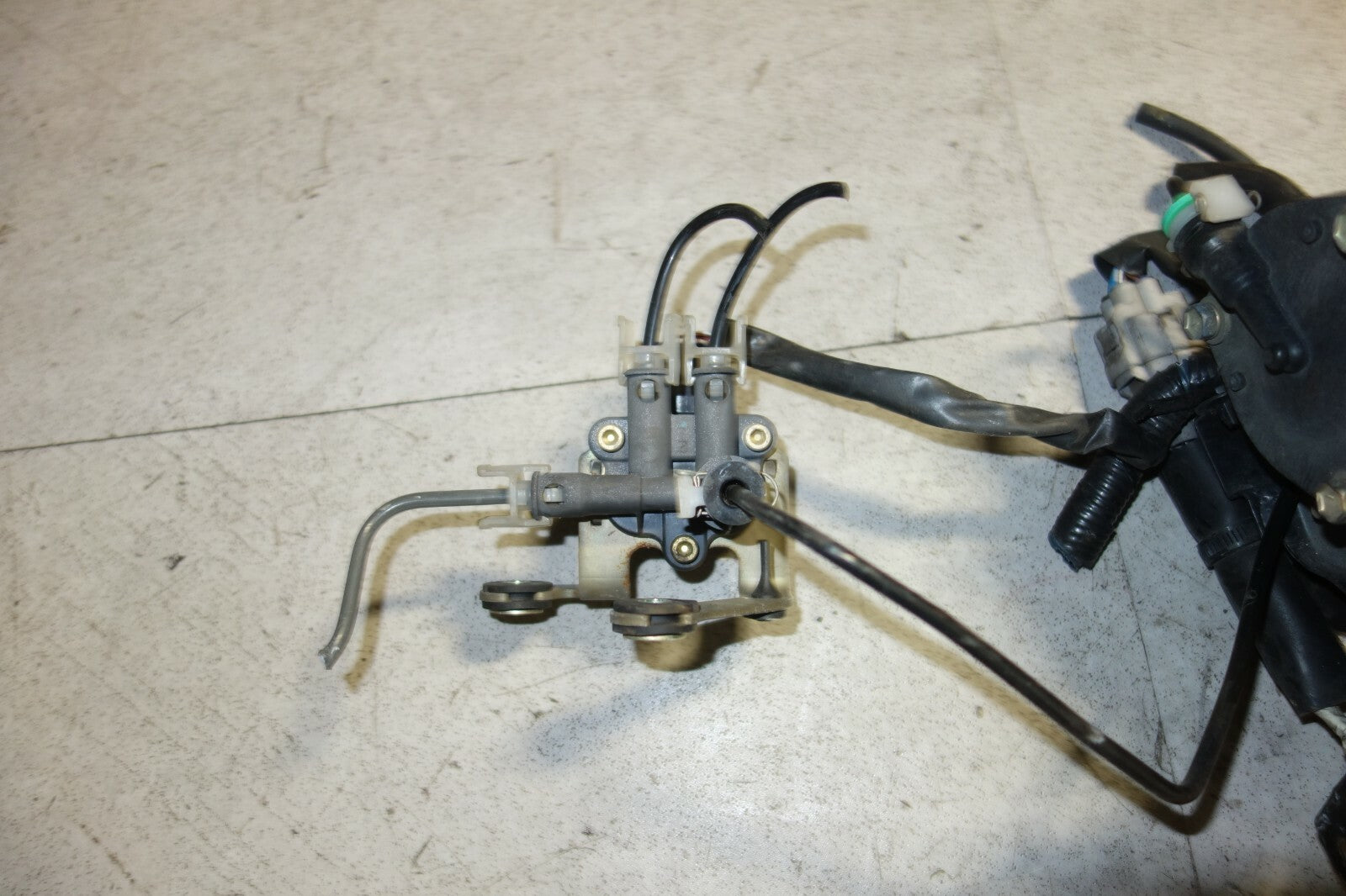 JDM Lexus LS430 Air Suspension Compressor Pump Strut Absorber 2001-2006 UCF31