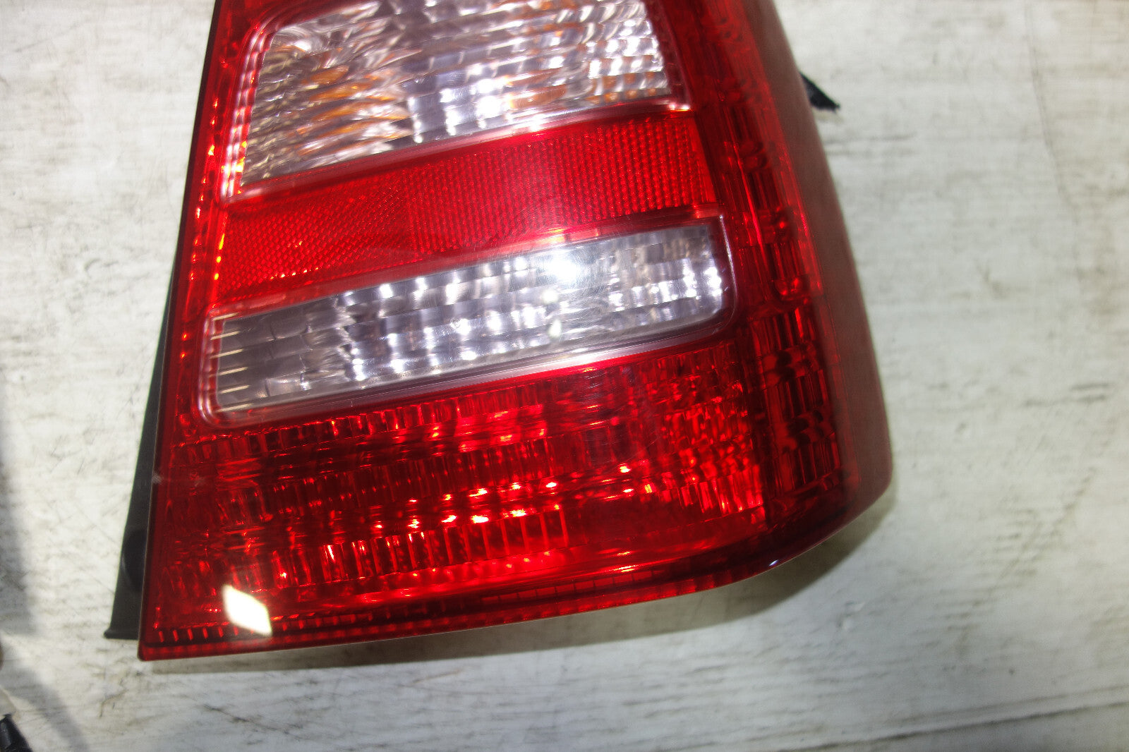 JDM Subaru Forester OEM Tail Lights Lamps Pair Right & Left JDM SG5 2003-2008