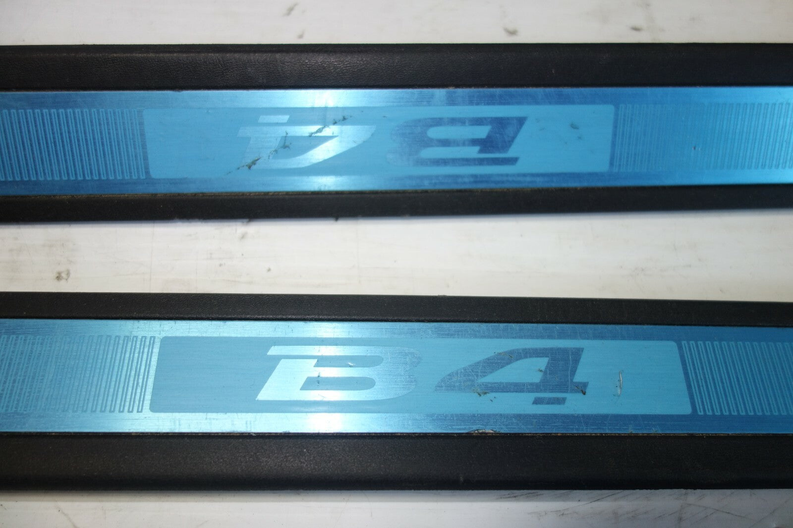 JDM 05-09 GENUINE SUBARU LEGACY B4 OEM DOOR SILLS SCUFF PLATES STEPS SILL