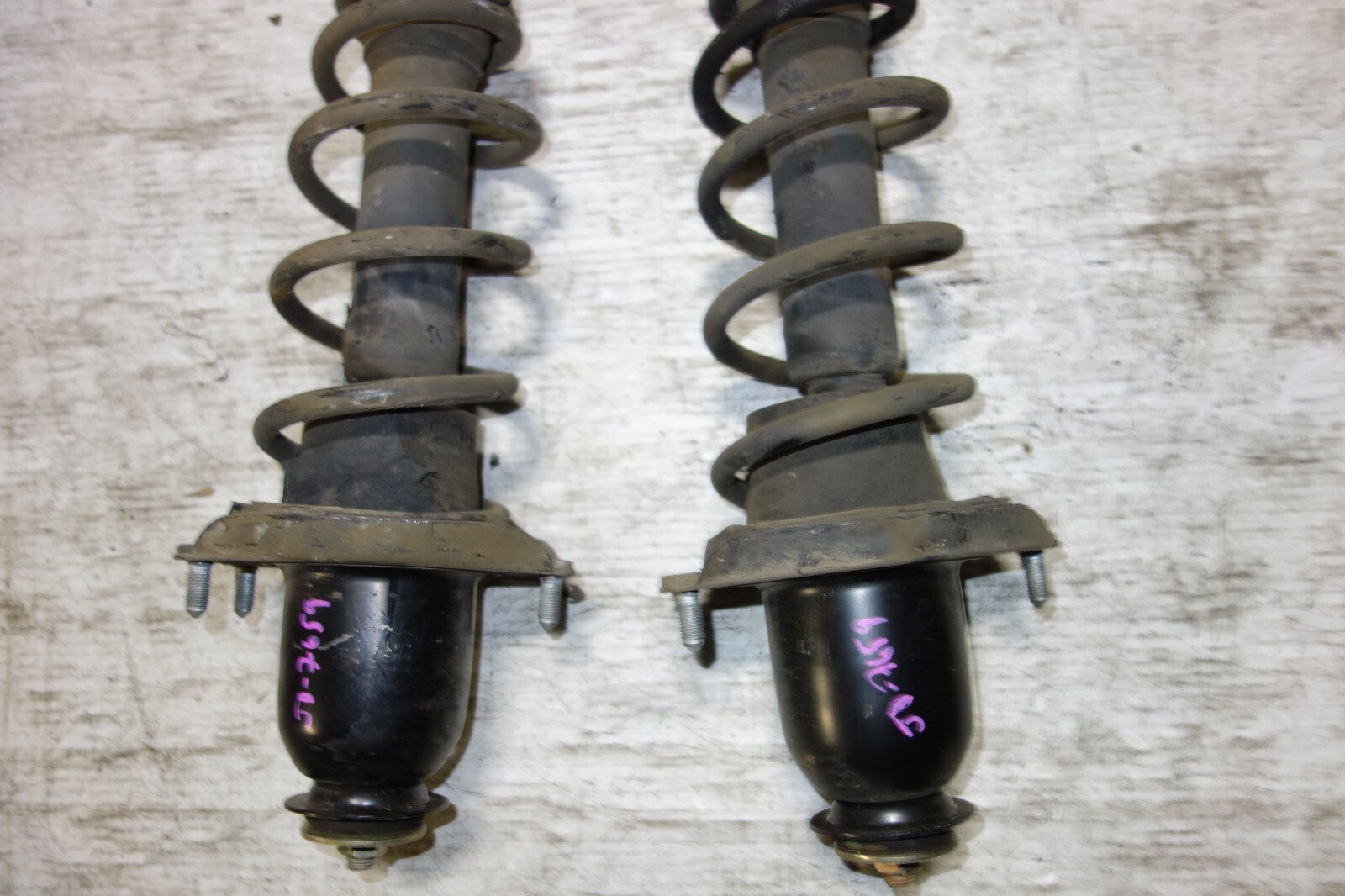 JDM 2000-2005 TOYOTA CELICA REAR SHOCKS STRUTS COIL SPRING LEFT & RIGHT