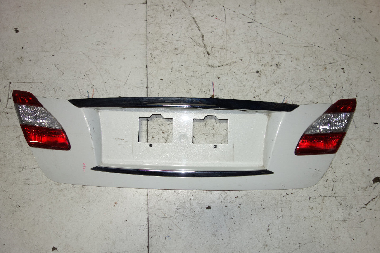 JDM NISSAN FUGA KY51 Infiniti M37 M56 Trunk Lid Trunk Lid Inner Trunk Lights