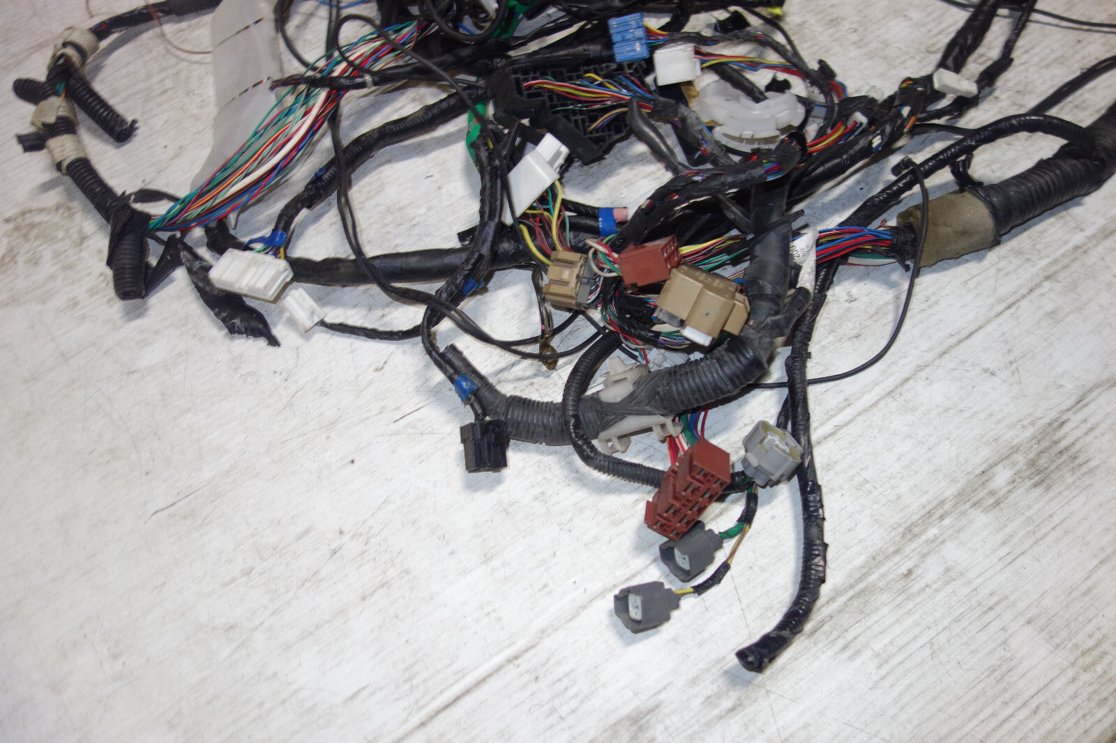 JDM Subaru Legacy EJ20 Turbo 6speed Computer Wire Harness Loom Wiring 22611AN150