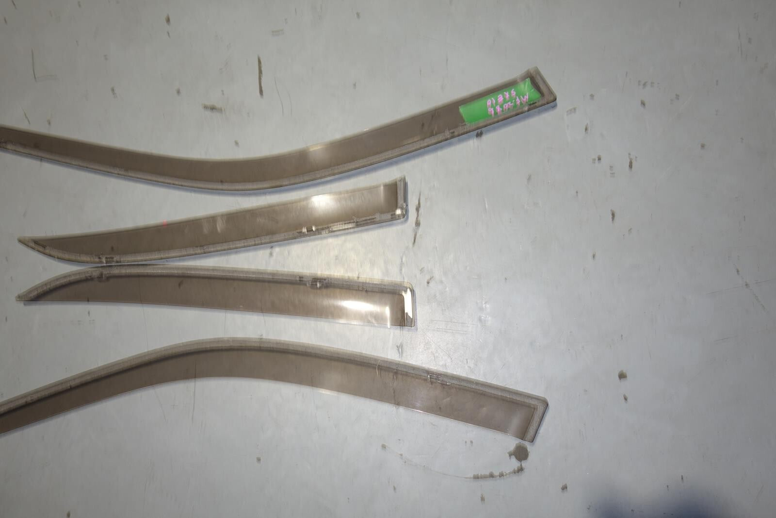 JDM LEXUS IS300 SXE10 OEM WINDOW VISORS RAIN GUARDS JAPAN ALTEZZA 2001-2005