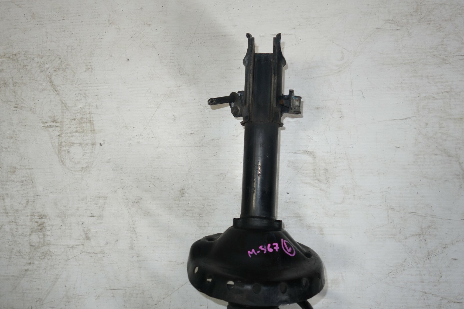 JDM 05-09 SUBARU LEGACY OUTBACK KYB FRONT LEFT SIDE SHOCK STRUT ASSEMBLY WAGON