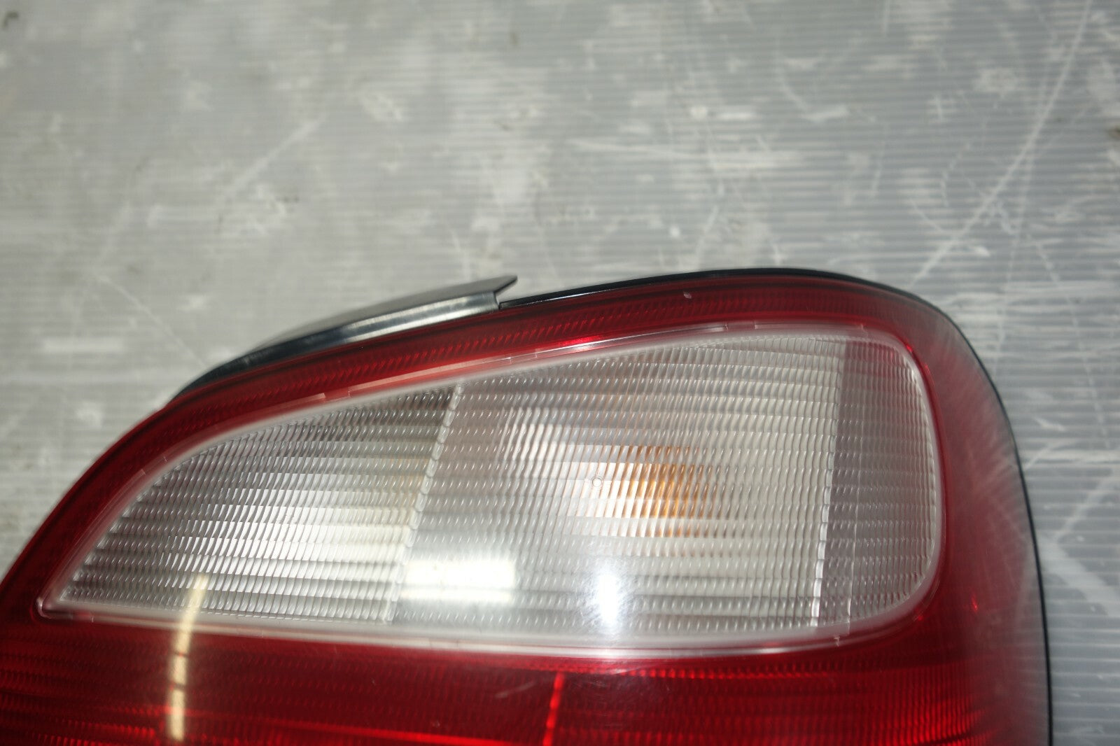 JDM 02-03 SUBARU IMPREZA WRX STi V7 OEM TAIL LIGHT LAMP 4 DOOR SEDAN RIGHT SIDE