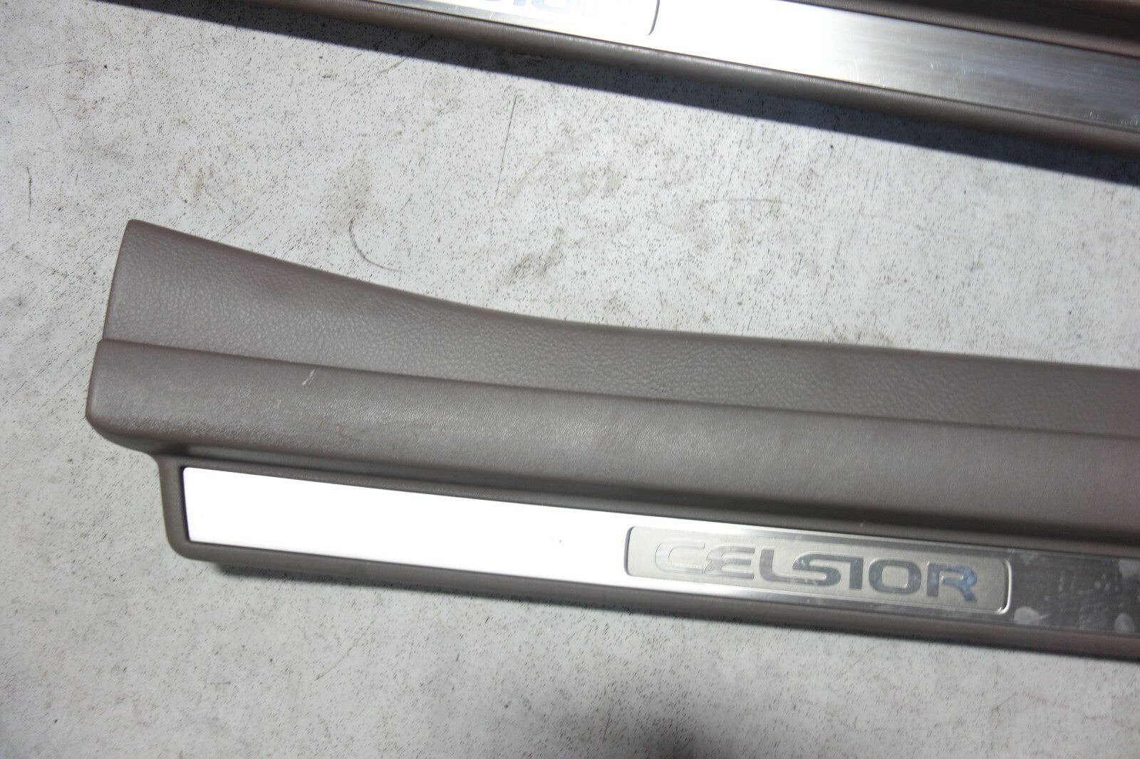 JDM Lexus LS430 Toyota Celsior Door Sills Scuff Plates 2001-2006 UCF30 UCF31