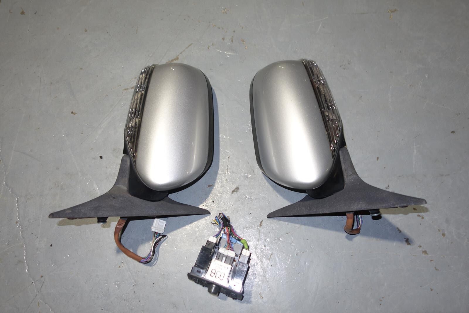 JDM Subaru Legacy Power Folding Mirrors Heated Signal Lights 2005-2009 BP BL