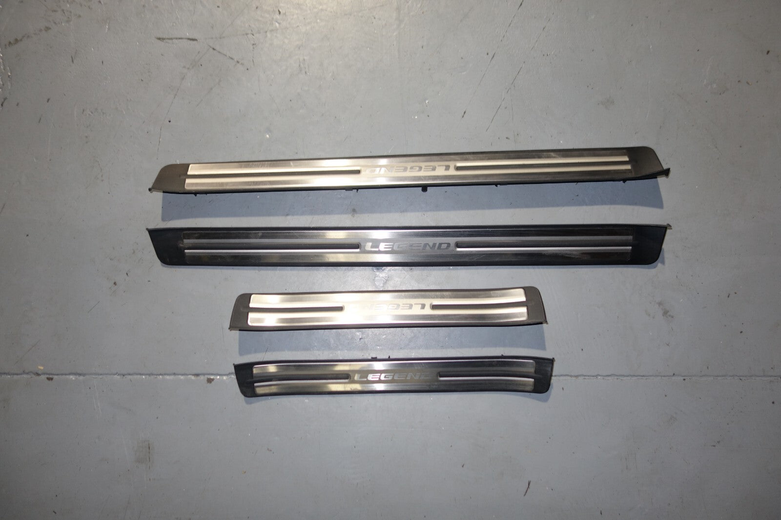 JDM ACURA RL HONDA LEGEND KB1 OEM DOOR SILLS TRIM SCUFF PLATES SIDE STEPS 05-08